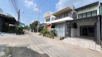 -Nhà nằm trong khu dân cư Bà Điểm mới Hóc Môn giá chỉ 980 triệu