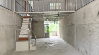 nhà 5x30 gác lửng 2 phòng. Giá 9tr  Tx25