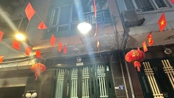 Cho thuê nhà 5 tầng, số 23, ngõ 612/1 Lạc Long Quân, Nhật Tân, Tây Hồ