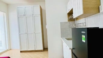 Phòng Studio bancon riêng full nội thất 30m2 - 71 Hồ Bá Kiện Quận 10