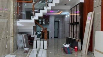 Nhà Mới Xây Tuyệt Đẹp, 2 lầu,sân thượng.Hẽm 6m thông gần Aeon Mall 