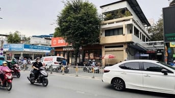 Mặt tiền quận 1, đường Nguyễn Văn Cừ P.Cầu Kho, 5x12 trệt lầu GPXD  