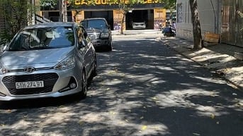 Cần bán khu nhà Vip Nguyễn Hữu Dật