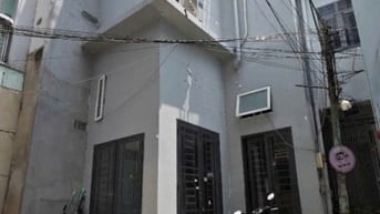 BÁN NHÀ 3 TẦNG NGUYỄN THỊ THẬP 
