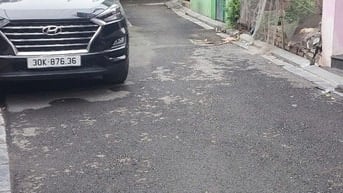 Bán đất tặng nhà C4. Vị trí thuận tiện gần chợ, trường học, bệnh viện.