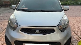 Kia Morning Van 1.0 AT đời 2011 màu bạc đang tìm chủ nhân mới.