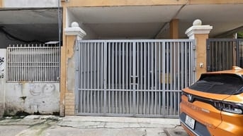 Cho thuê nhà HXH 320/3 Huỳnh Văn Bánh, Phường 11, Phú Nhuận
