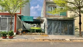 Nền đất 160m2 đối diện VinGroup - Sát trường học THPT Hậu Nghĩa SHR