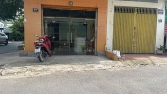 Cho thuê mặt bằng văn phòng Cty ,Góc 2 mặt tiền đường ,đường thông 