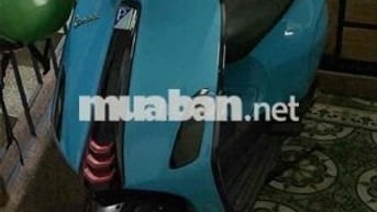 bán xe vespa 125 cc đi 3800 km còn rát mới