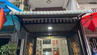 Cho thuê nhà hẻm 3m (3 gác) Lạc Long Quân, P.3, Q.11 giá 9tr
