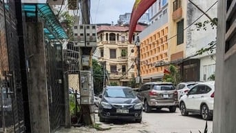 Bán ngay nhà Cầu Giấy, ô tô vào nhà, lô góc, MT 6m, giá nhỉnh 12 tỷ