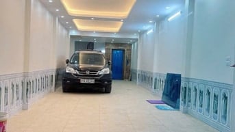 Cho thuê Căn nhà để ở và làm văn phòng phố Nguyễn Chí Thanh Hà Nội