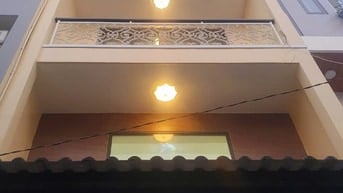 5 tầng đúc BTCT- 184/54 Âu Dương Lân, P3Q8, gần TTTM Parc Mall