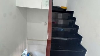 Bán nhà hẻm nhựa đẹp 10m khu víp của Q11. Dt: 4.5x16m 2 lầu ST 