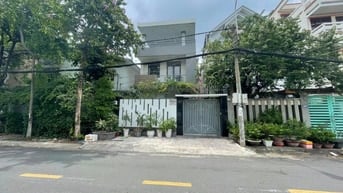 Biệt thự cho thuê 8x20m 2 lầu, đối diện công viên, khu tên lửa.