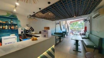 Cho thuê mặt tiền tầng trệt nhà 361A Phạm Ngũ Lão, Quận 1. DTSD: 50m2