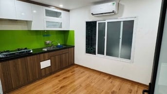 Chính chủ bán căn Tập thể Láng Hạ (tầng 3) giá 3,25 Tỷ, 50m2. Ở luôn