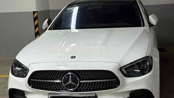 Mercedes Benz E Class 2021 E300 AMG - 32000 km