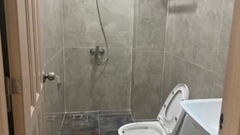 CHÍNH CHỦ CHO THUÊ NHÀ MỚI XÂY ĐƯỜNG LẠC LONG QUÂN 4 LẦU