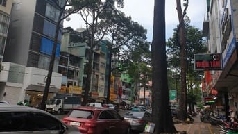 Cho thuê nhà mặt tiền đường An Dương Vương, Phường 8, Quận 5