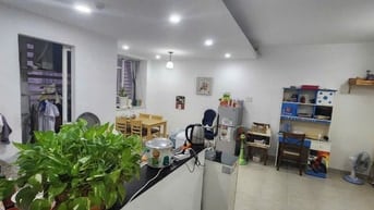 Chung cư Nguyễn Ngọc Phương, P3, BT: 2p ngủ, nhà mới, ban công, 11tr