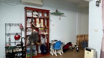 cho thuê căn hộ tập thể tầng 4. E12 Thanh Xuân Bắc, sau CA Phuờng,90m2