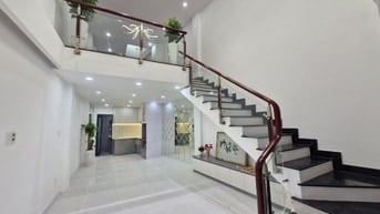 Nhanh tay sở hữu căn nhà đường Nguyễn Thông Quận 3. Nhà trống ở ngay