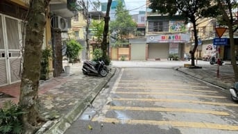 Bán Gấp nhà Tây Trà – Hoàng Mai. 45M x 5T. MT 3.9M x 8.5 tỉ . Nở hậu