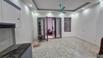 Chủ chuyển công tác cần bán nhà mới xây 