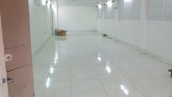 Nhà cho thuê sạch đẹp thoáng mát đường Phạm Hùng, 8x18m