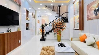 Bán nhà đường Võ Văn Tần, Quận 3, Giá: 3 tỷ 420 triệu/48m2, SHR