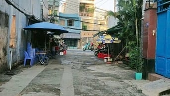 Lô đất 6-18m (dtcn 103m) 3mt hẻm xây gì cũng đẹp 8,7ty 