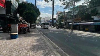 Cho thuê tòa nhà Văn Phòng, 283 Hùng Vương, Phường 9, Quận 5 dt 8x17m