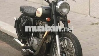Cần bán chiếc Royal Enfield Classic 500 màu đen