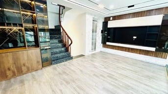 Bán Gấp nhà Nam Dư Lĩnh Nam Ô tô qua nhà. DT 46M 5 Tầng 8.3 tỷ.