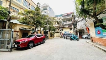 Bán tập thể Chợ Mơ. Hai Bà Trưng. Hà Nội. Tầng 3. Dt 90m. Có 3 ngủ 2vs