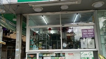 Sang nhượng lại HĐ thuê nhà bán thuốc tây ngã ba đường 7A Thành Thái