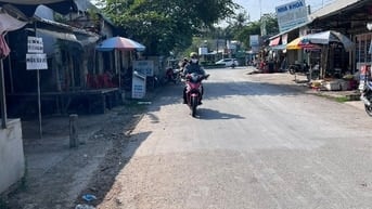 Nhà cho thuê nguyên căn,ngay chợ  chiều vòng xoay Thanh Tân.