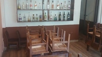 Bán nhà mặt hồ ngõ 82 Chùa Láng, 50m2, 5 tầng, mặt tiền 4,2m vỉa hè.