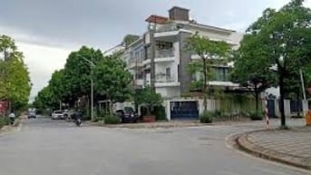 Chính chủ bán hoặc cho thuê biệt thự khu nhà ở sinh thái Xuân Phương