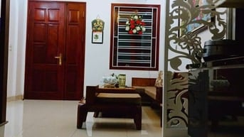 CHÍNH CHỦ CHO THUÊ NHÀ NGUYÊN CĂN, KHÉP KÍN  Đ/C: Số 10A - Ngõ 696 Đườ