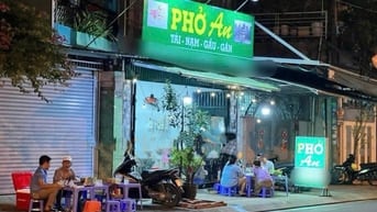Bấn Gấp nhà Kinh doanh phở Ngay chợ Bình Chánh, 1ty050tr, SHR