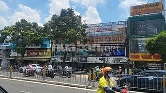 SANG NHƯỢNG LẠI MẶT BẰNG SỐ 218A ĐƯỜNG THÀNH THÁI, P.15, Q.10