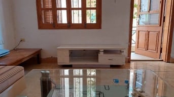 Cho thuê căn hộ studio tầng 2 ngõ phố Quán Thánh, gần hồ Trúc Bạch