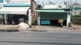 Nhà mặt tiền 9 triệu có, dt sử dụng 73 m2, ở, kinh doanh, làm văn phòn