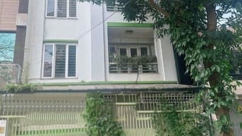 Chính chủ cho thuê nhà biệt thự Mỹ Đình 130m2 x 4 tầng.