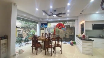 SIÊU PHẨM BIỆT THỰ VIỆT HƯNG, MẶT PHỐ Ô TÔ TRÁNH, GARA Ô TÔ