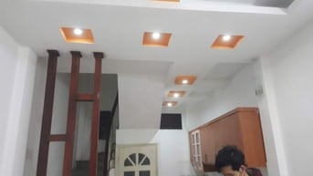 Cho thuê nhà chính chủ, diện tích sàn 30m2 4 tầng 1 tum nhà riêng biệt