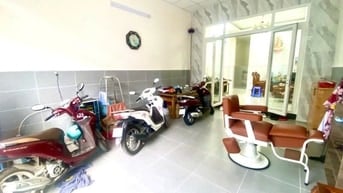 🏡 NHÀ MẶT TIỀN ĐƯỜNG LONG THẠNH MỸ – XE HƠI VÀO TẬN NHÀ 